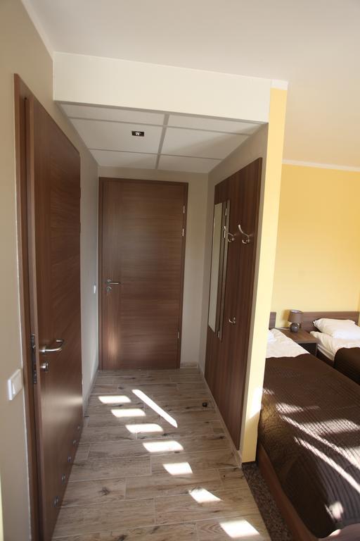 Hotelik A2 Pruszkow Ruang foto