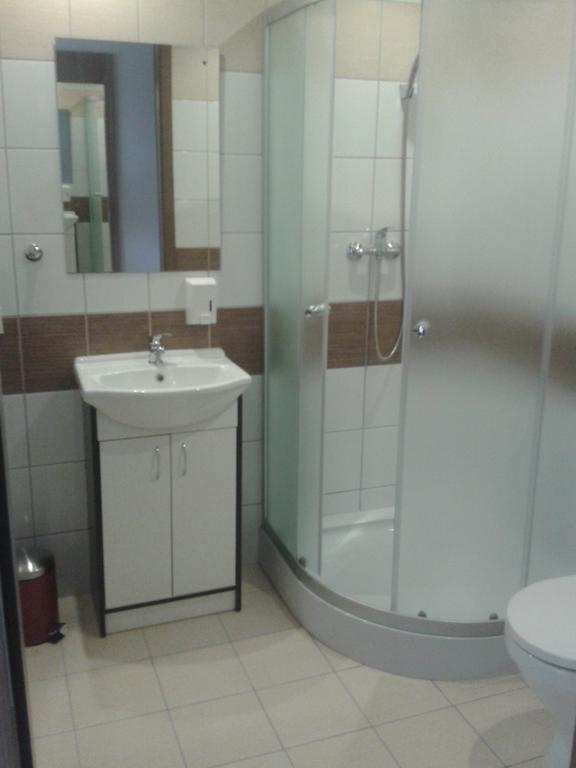 Hotelik A2 Pruszkow Ruang foto