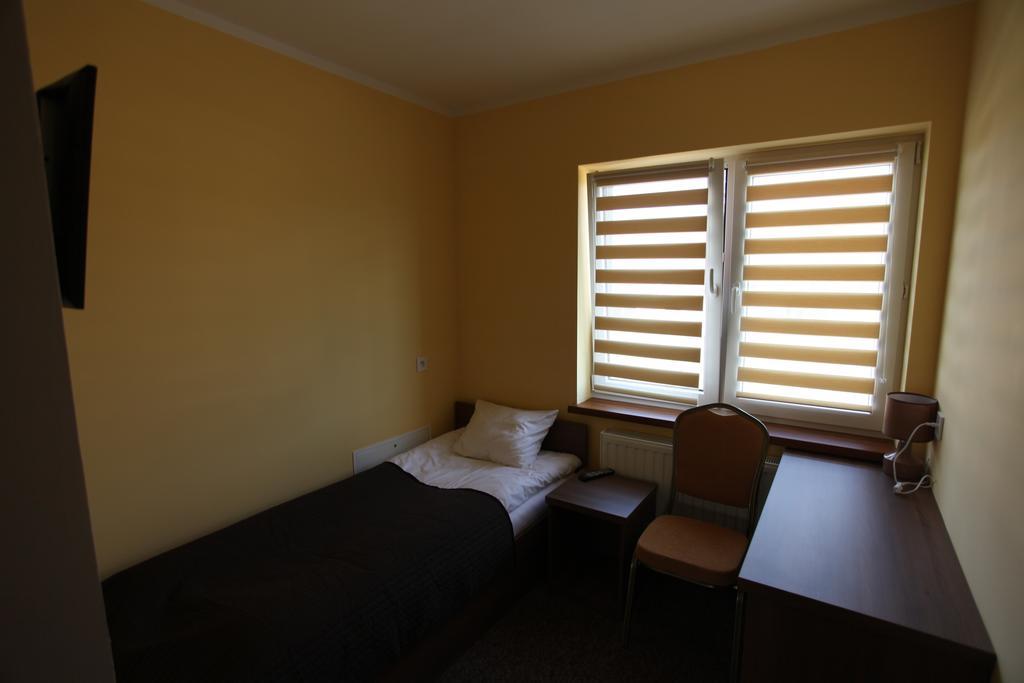 Hotelik A2 Pruszkow Ruang foto