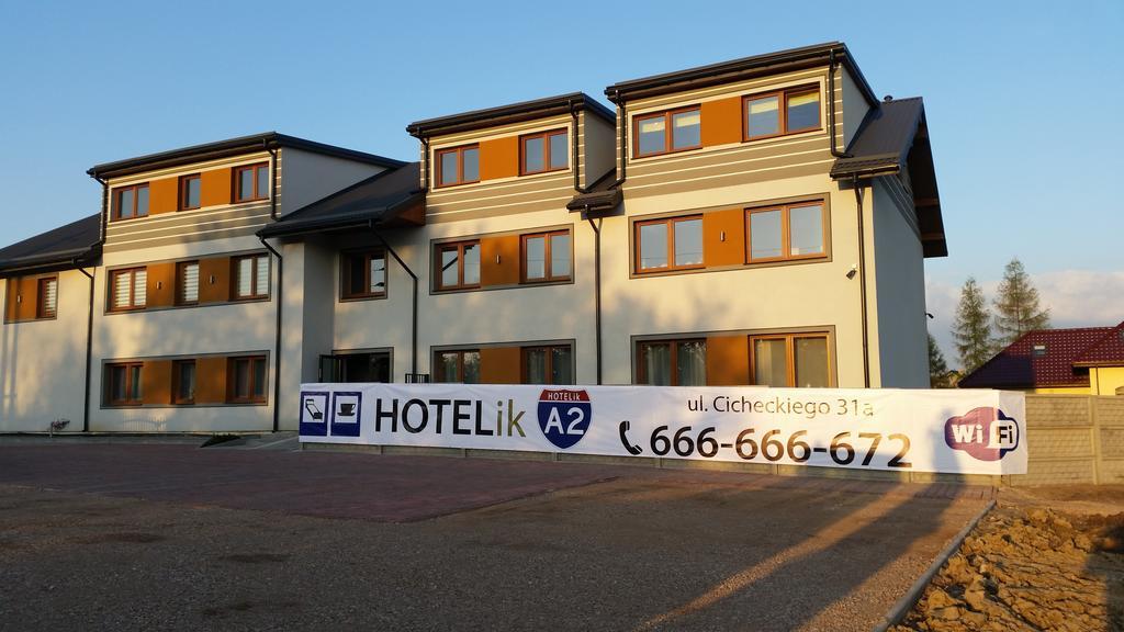 Hotelik A2 Pruszkow Bagian luar foto
