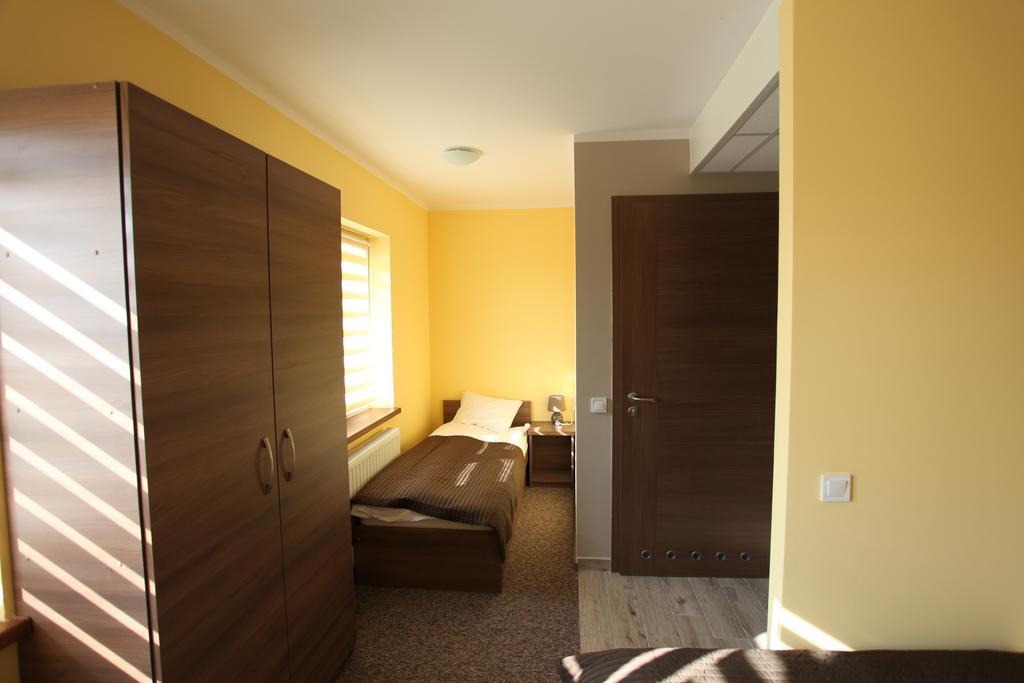 Hotelik A2 Pruszkow Ruang foto