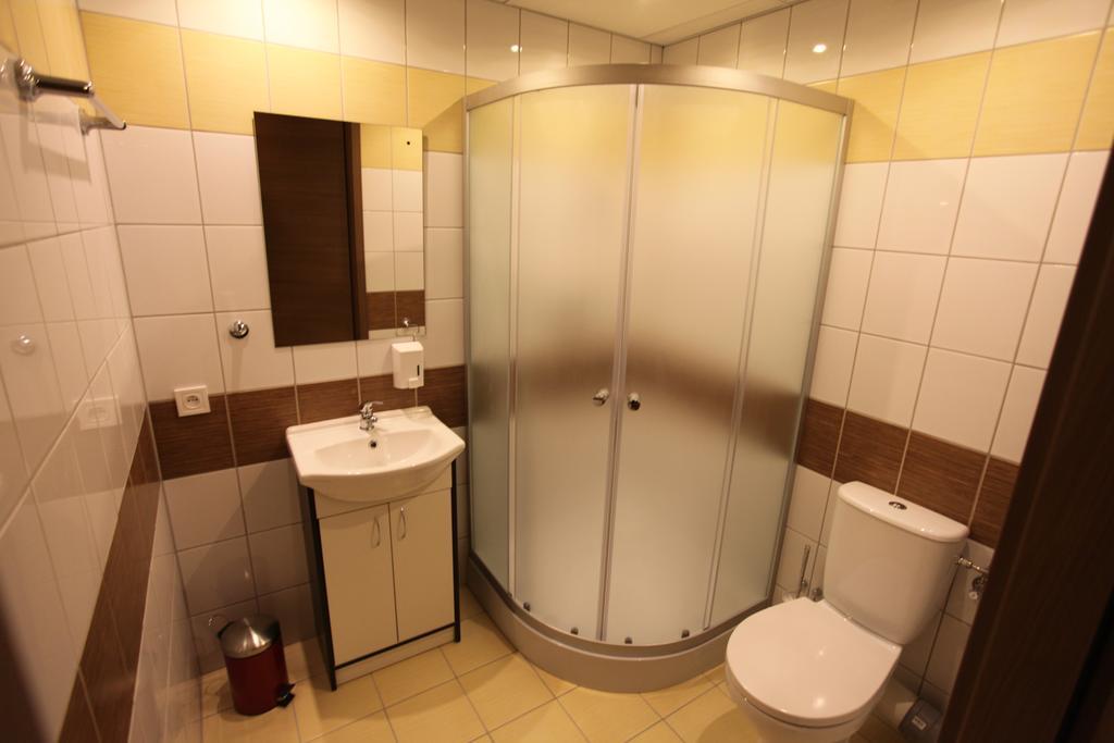 Hotelik A2 Pruszkow Ruang foto